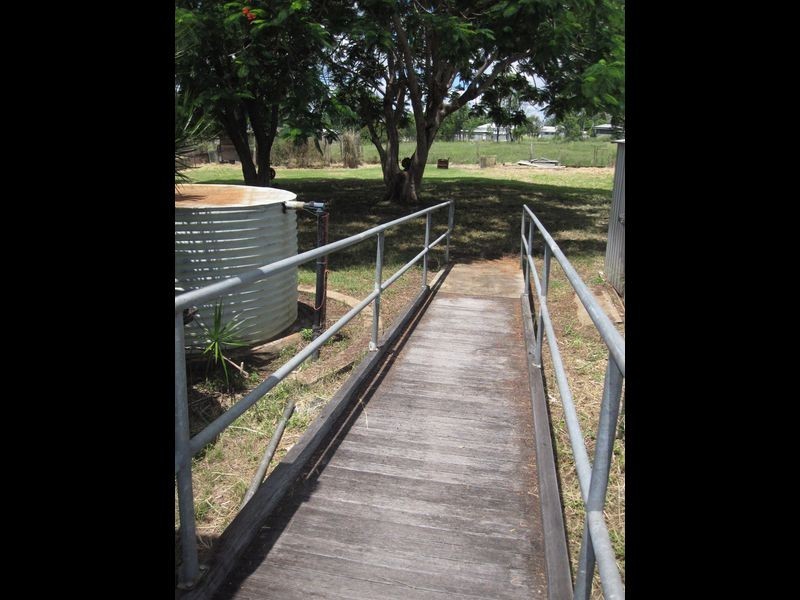 61 Barrow Street, Gayndah QLD 4625