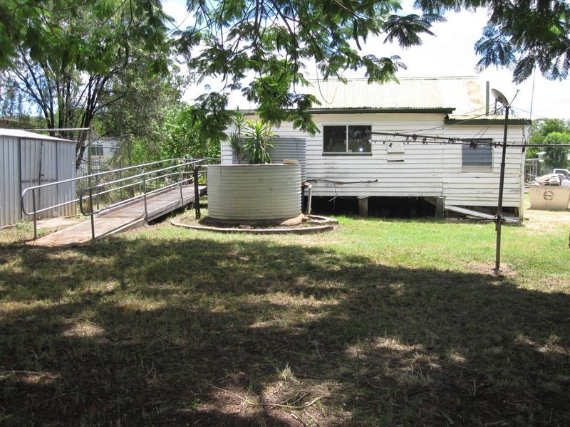 61 Barrow Street, Gayndah QLD 4625