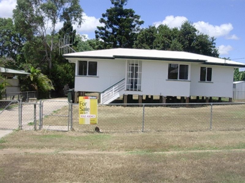 30 Willson Avenue, Mundubbera QLD 4626