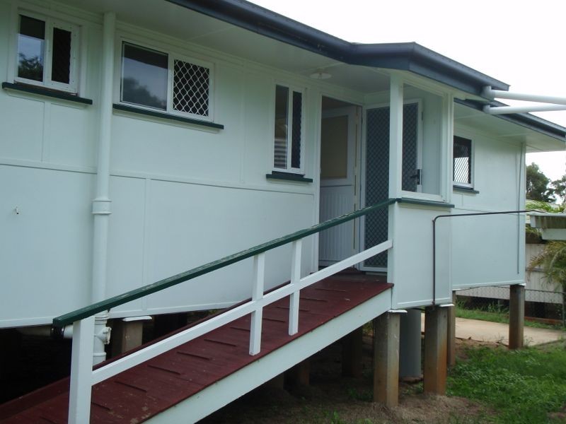 30 Willson Avenue, Mundubbera QLD 4626