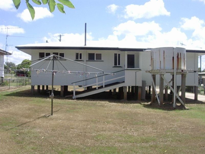 30 Willson Avenue, Mundubbera QLD 4626