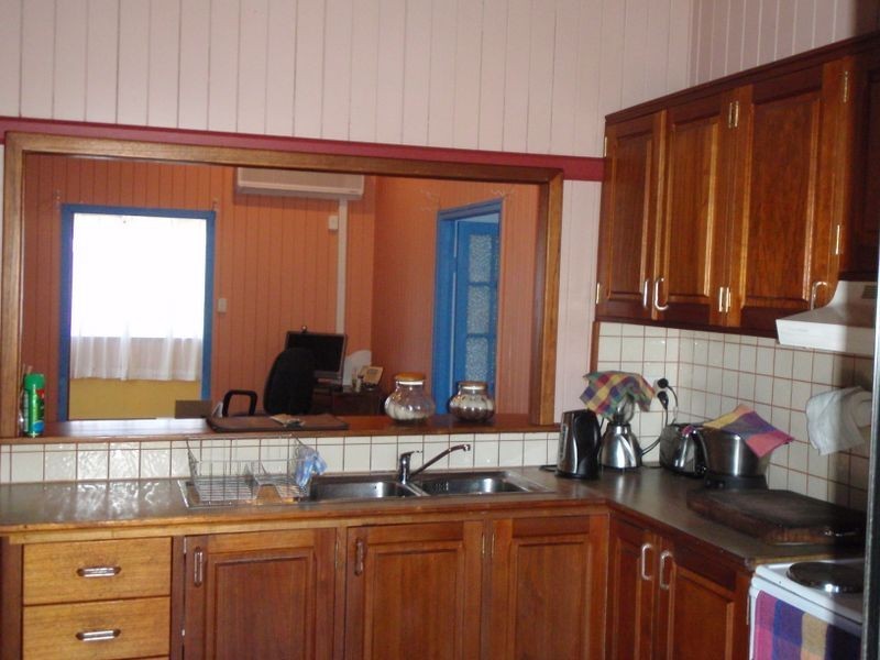 70 Capper Street, Gayndah QLD 4625