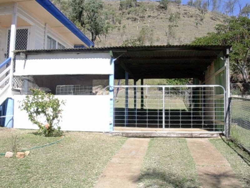 54 Porter Street, Gayndah QLD 4625