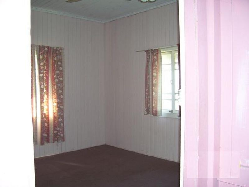 30 Barrow Street, Gayndah QLD 4625