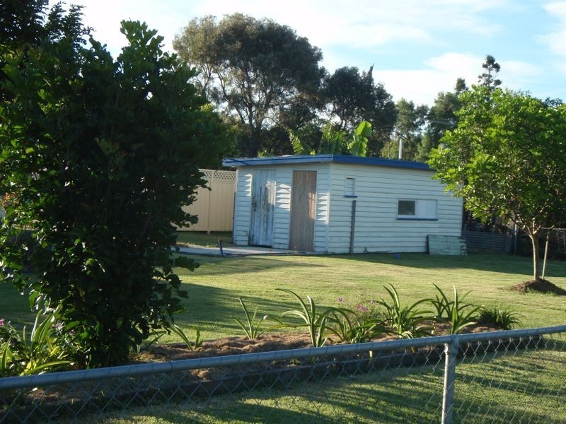 27 Landy Street, Mundubbera QLD 4626