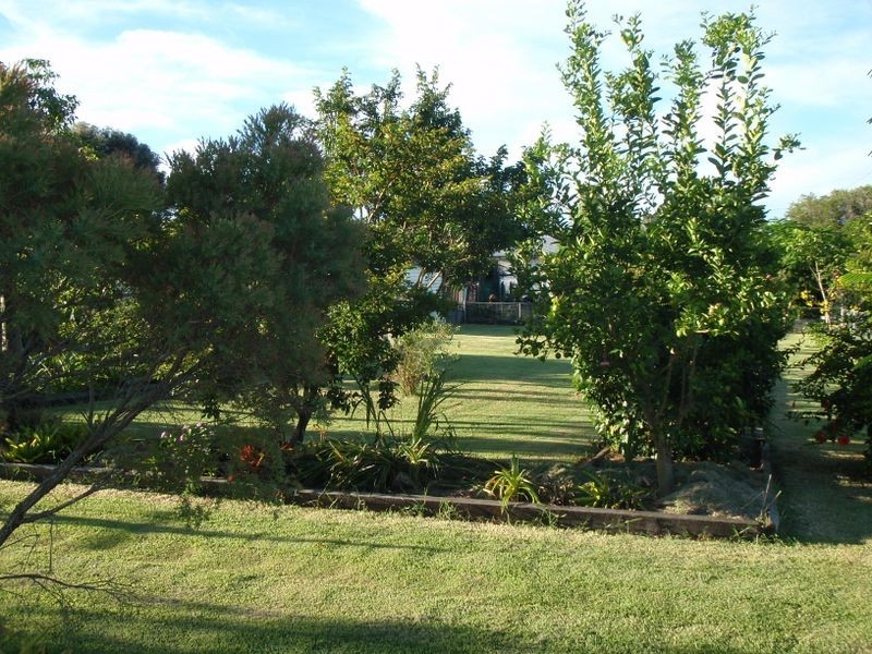 27 Landy Street, Mundubbera QLD 4626