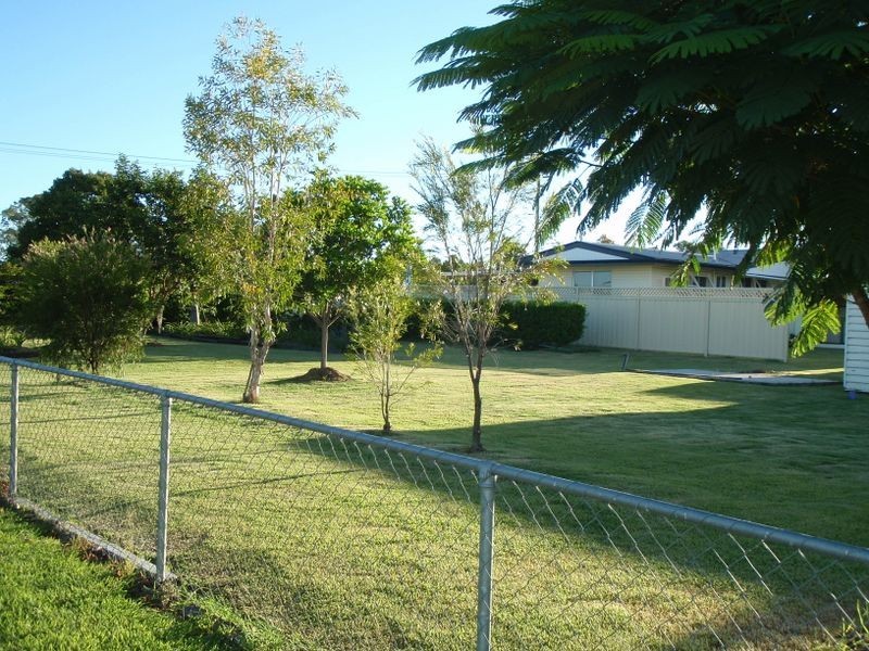 27 Landy Street, Mundubbera QLD 4626