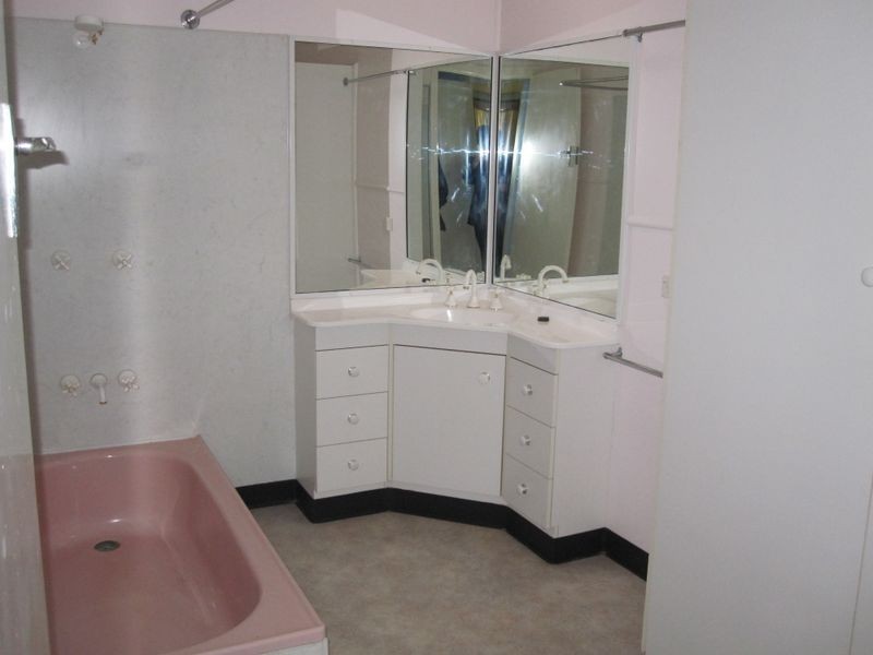 90 Merediths Road, Mundubbera QLD 4626