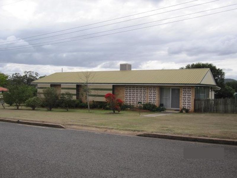 30 Maud Street, Gayndah QLD 4625