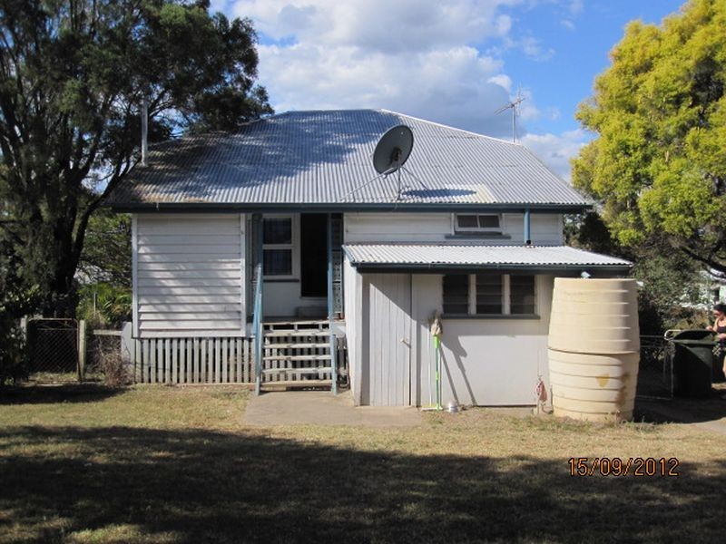 36 George Street, Biggenden QLD 4621