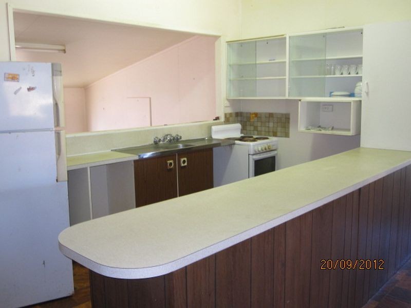 77 Fielding Street, Gayndah QLD 4625