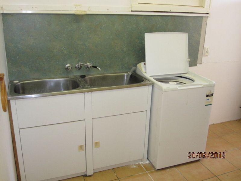 77 Fielding Street, Gayndah QLD 4625