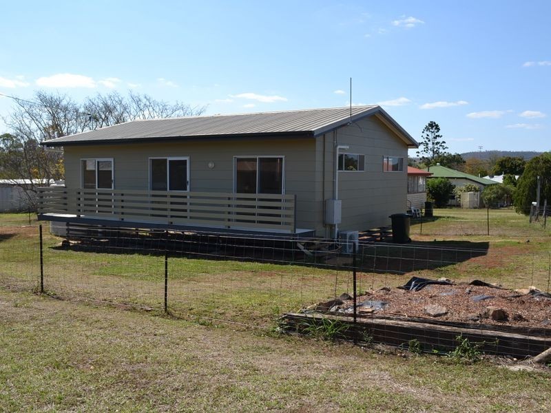 68 Barrow Street, Gayndah QLD 4625