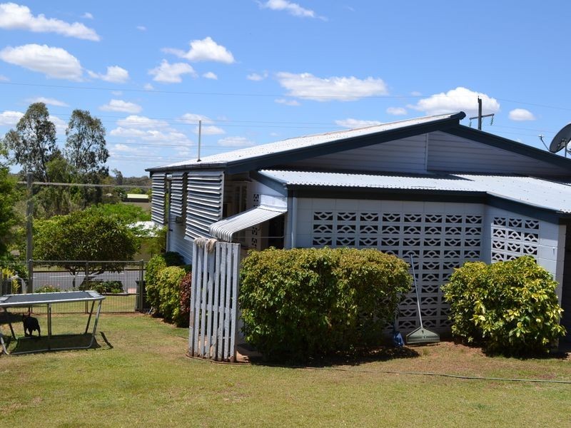 48 Porter St, Gayndah QLD 4625