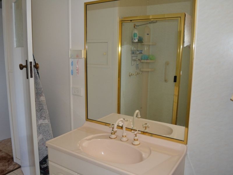 48 Porter St, Gayndah QLD 4625