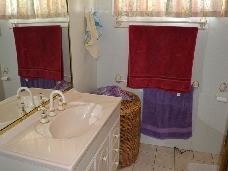 48 Porter St, Gayndah QLD 4625