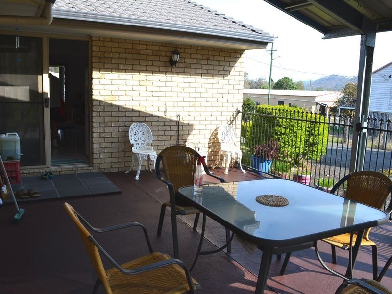 5 Bridge Street, Gayndah QLD 4625