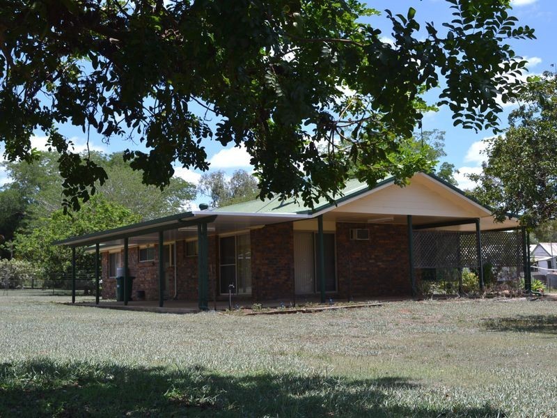 38 Maud Street, Gayndah QLD 4625