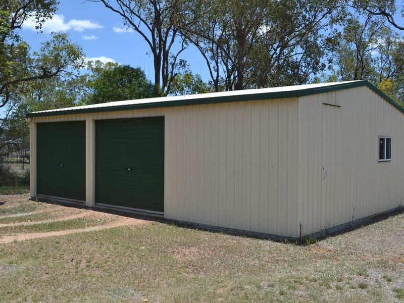 38 Maud Street, Gayndah QLD 4625