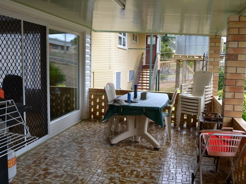 16 East Maud Street, Gayndah QLD 4625
