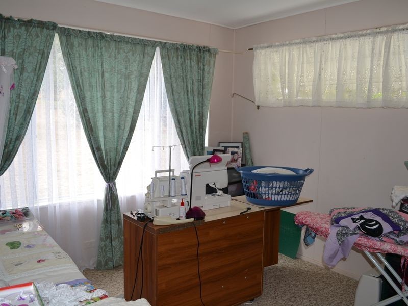 16 East Maud Street, Gayndah QLD 4625