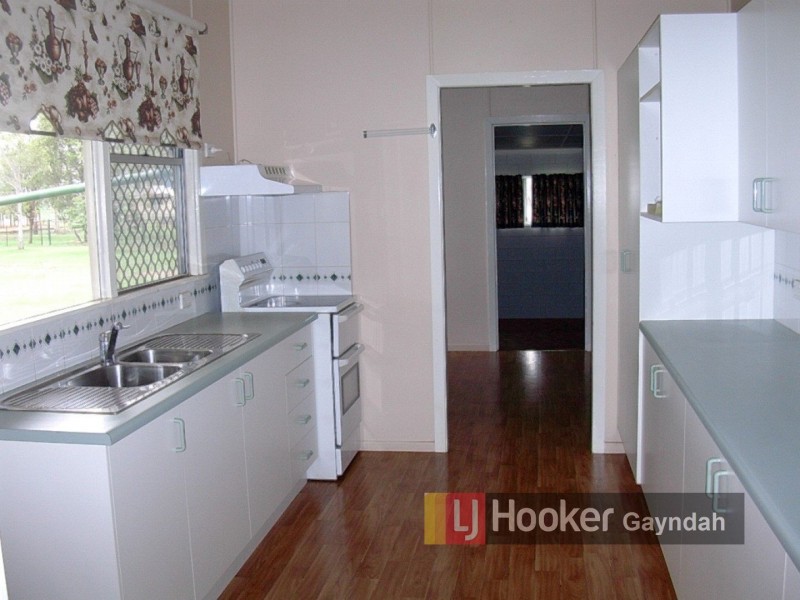1 Main Street, Coalstoun Lakes QLD 4621