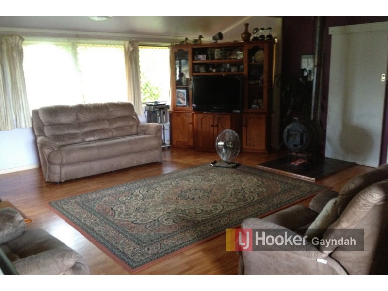 1 Main Street, Coalstoun Lakes QLD 4621