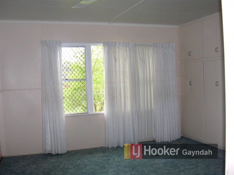 1 Main Street, Coalstoun Lakes QLD 4621