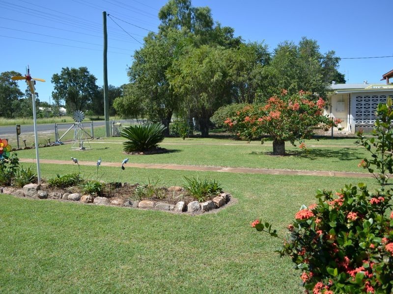17 Arthur St, Gayndah QLD 4625