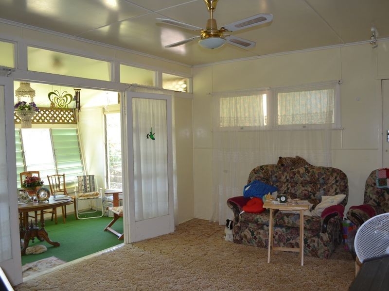 17 Arthur St, Gayndah QLD 4625