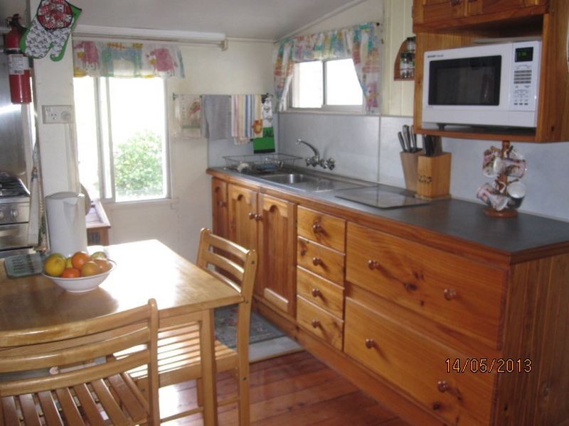 Coalstoun Lakes QLD 4621