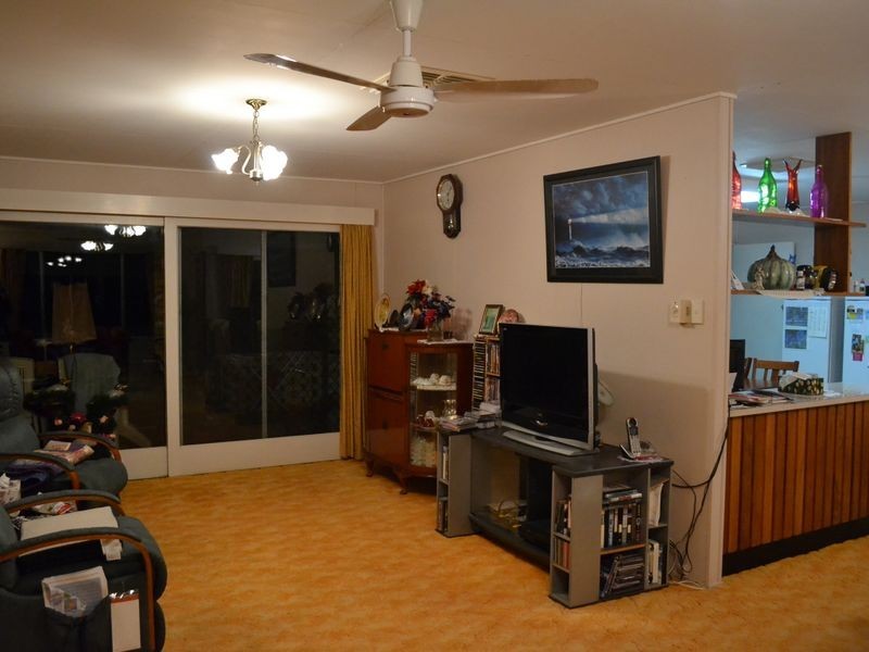 16 East Maud Street, Gayndah QLD 4625
