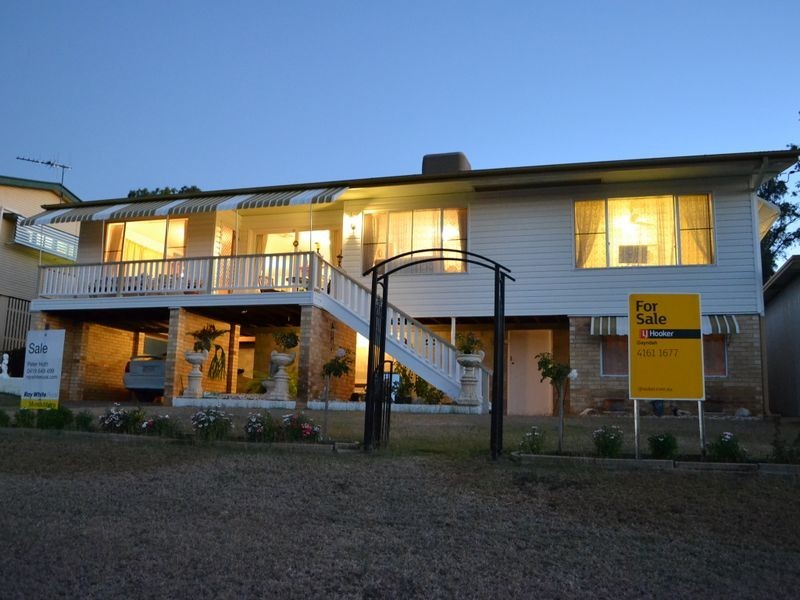 16 East Maud Street, Gayndah QLD 4625