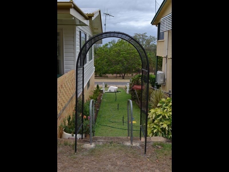 16 East Maud Street, Gayndah QLD 4625