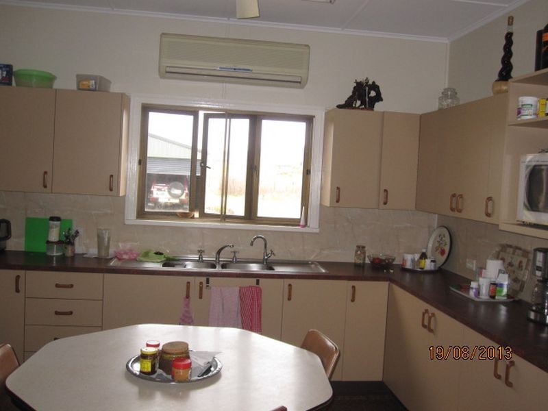 Coalstoun Lakes QLD 4621