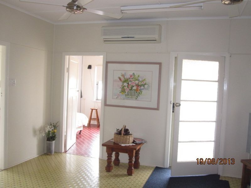 Coalstoun Lakes QLD 4621