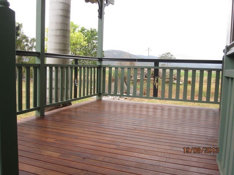 Coalstoun Lakes QLD 4621