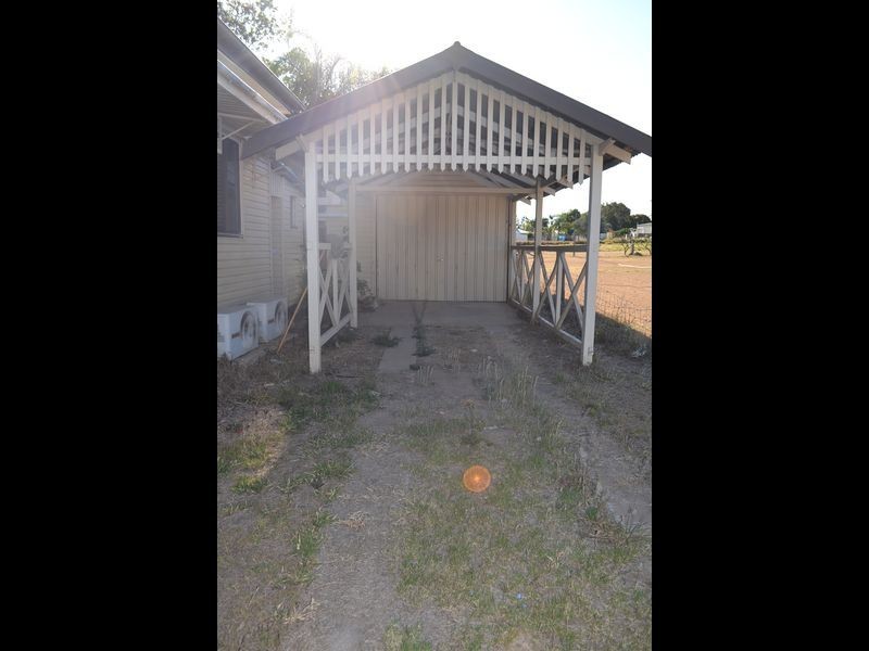 18 Downing Street, Gayndah QLD 4625