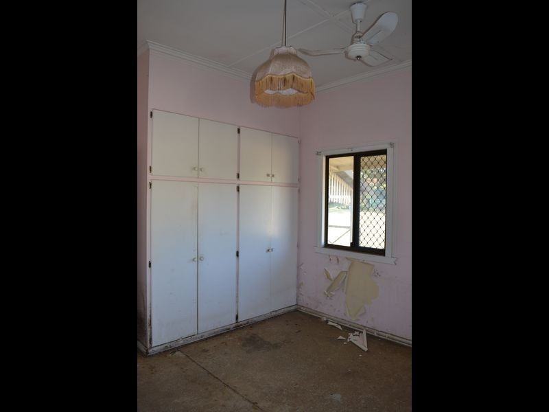 18 Downing Street, Gayndah QLD 4625