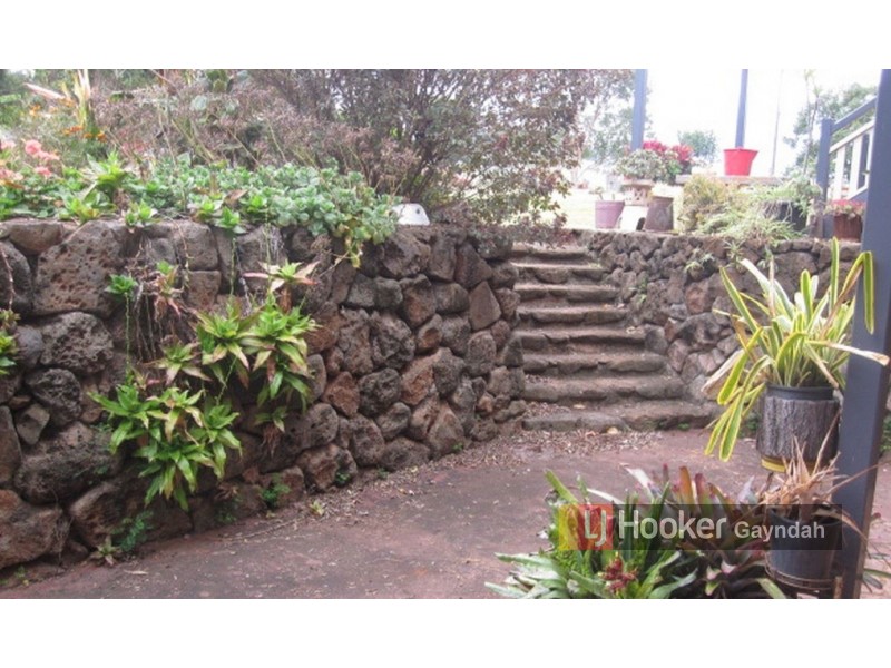 134 Bellerts Road, Coalstoun Lakes QLD 4621