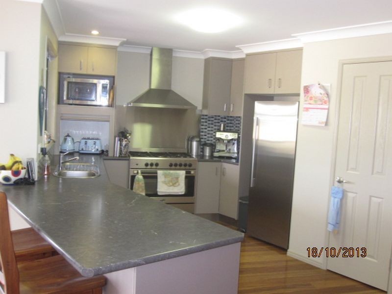 Coalstoun Lakes QLD 4621