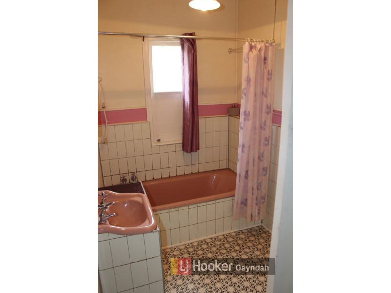 14 Porter Street, Gayndah QLD 4625