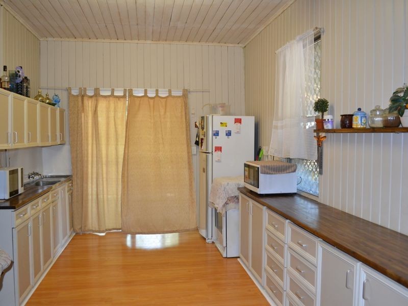 1 Macdonald St, Eidsvold QLD 4627