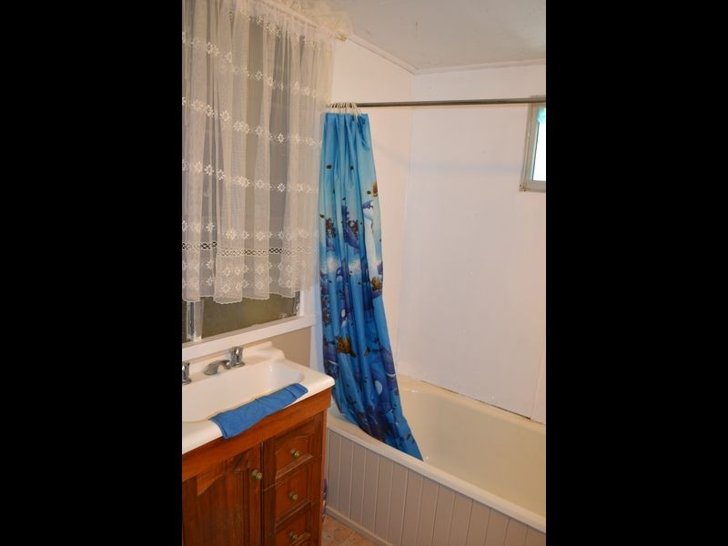 1 Macdonald St, Eidsvold QLD 4627