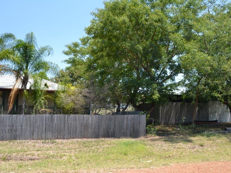 1 Macdonald St, Eidsvold QLD 4627