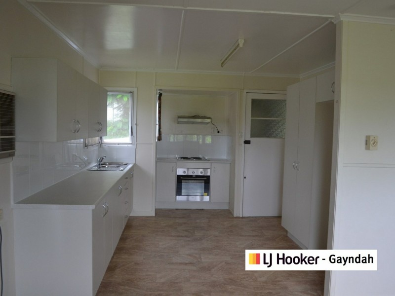 48 Porter St, Gayndah QLD 4625