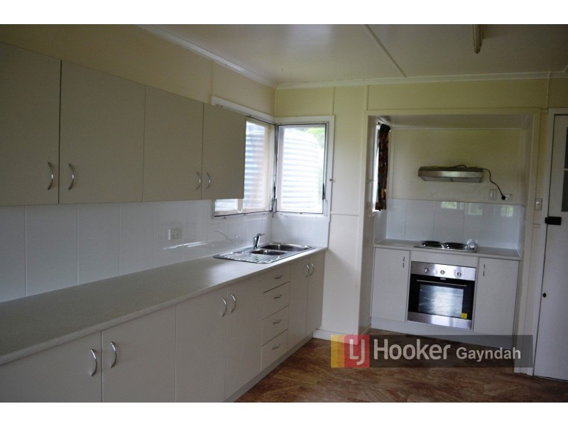 48 Porter St, Gayndah QLD 4625