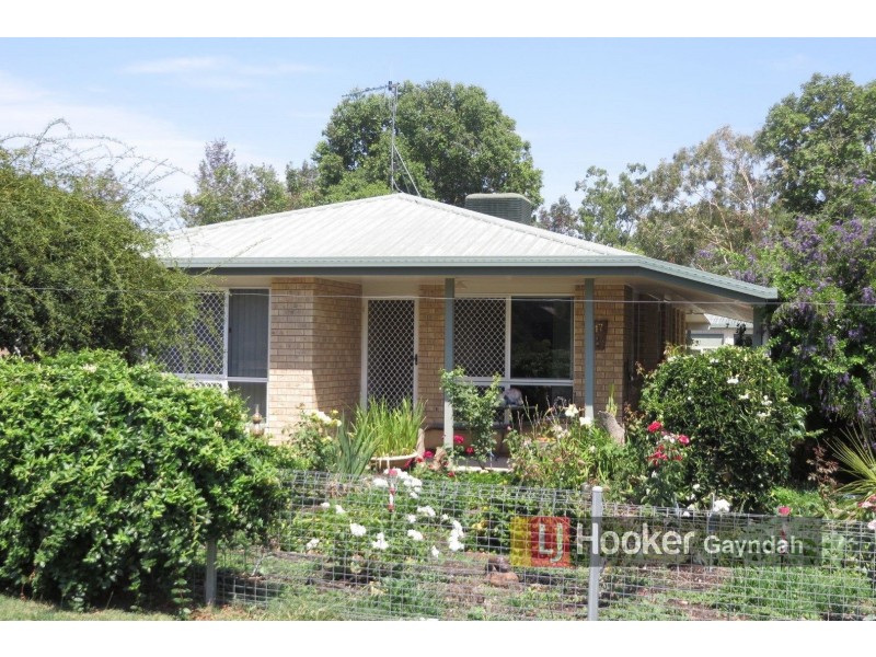 17 Downing Street, Gayndah QLD 4625