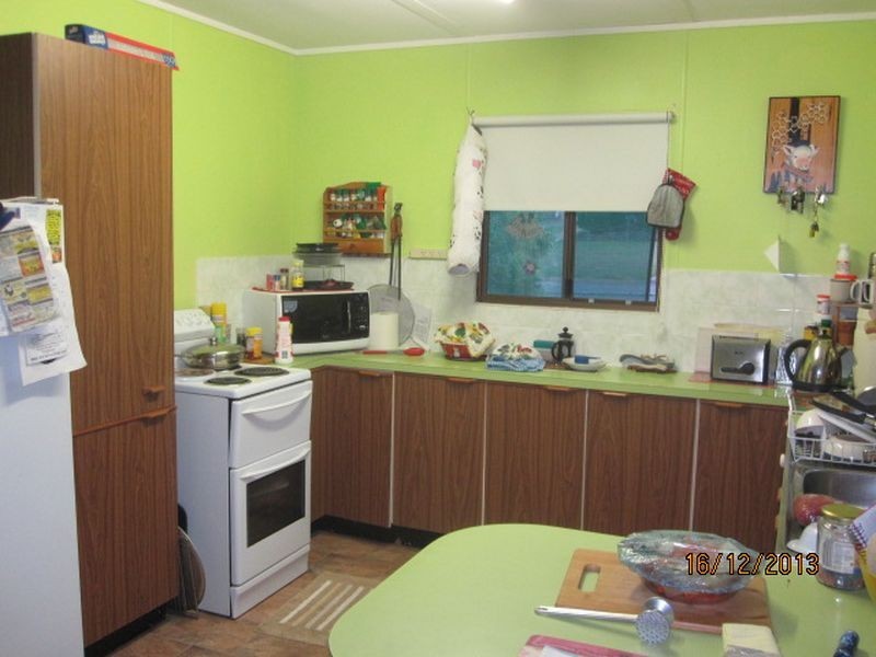 73 Porter Street, Gayndah QLD 4625