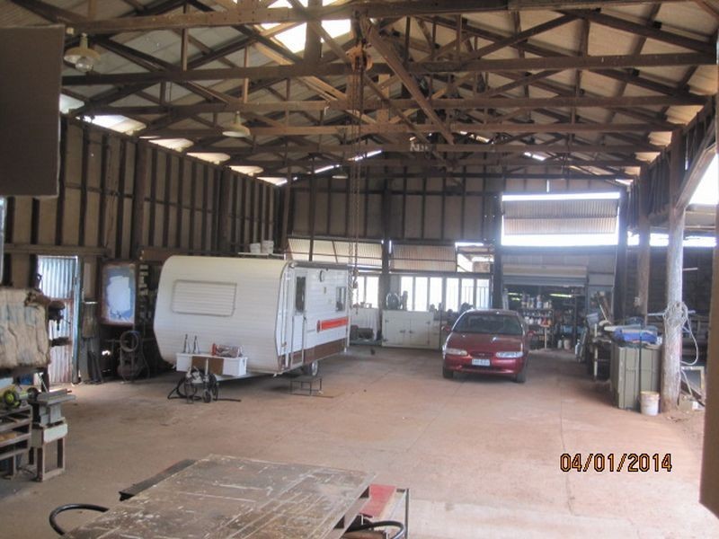 18440 Burnett Highway, Binjour QLD 4625